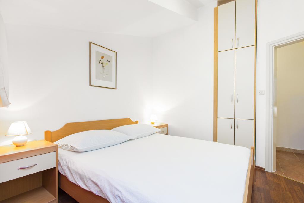 Vila Jadranka Vodice Exterior photo